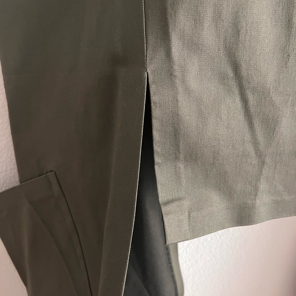 Olive Green Sleeveless Crop Top - Picture 7 of 8